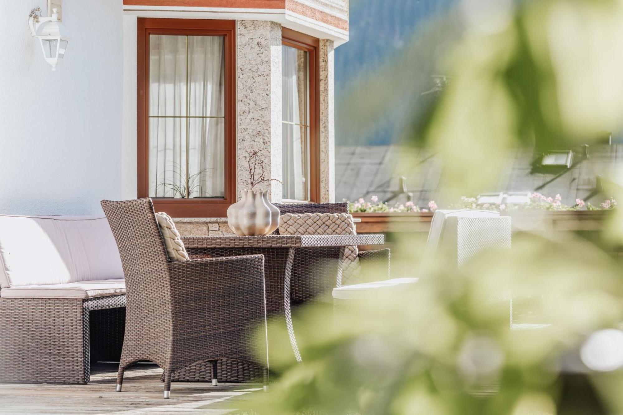 Auer-Fiegl Bed & Breakfast Solden Ngoại thất bức ảnh